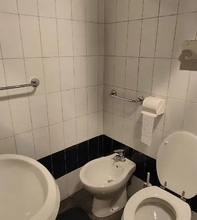 Appartement Hostdomus - Modern Art Flat *